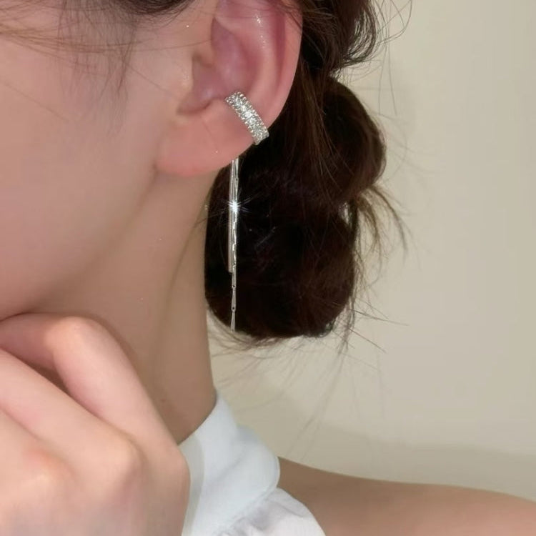 Elegant Light and Luxurious Tassel Earrings – Fashionable Statement Jewelry for Special Occasions and Everyday Glam