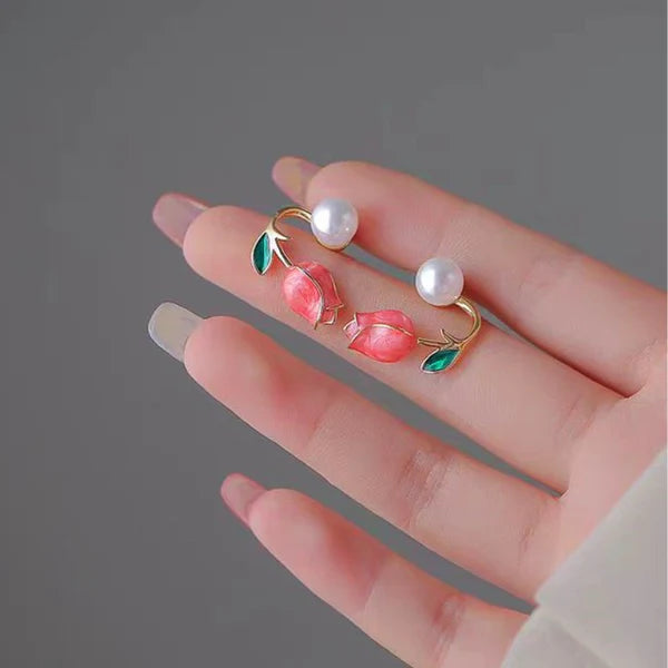 14-carat gold-plated tulip pearl earrings