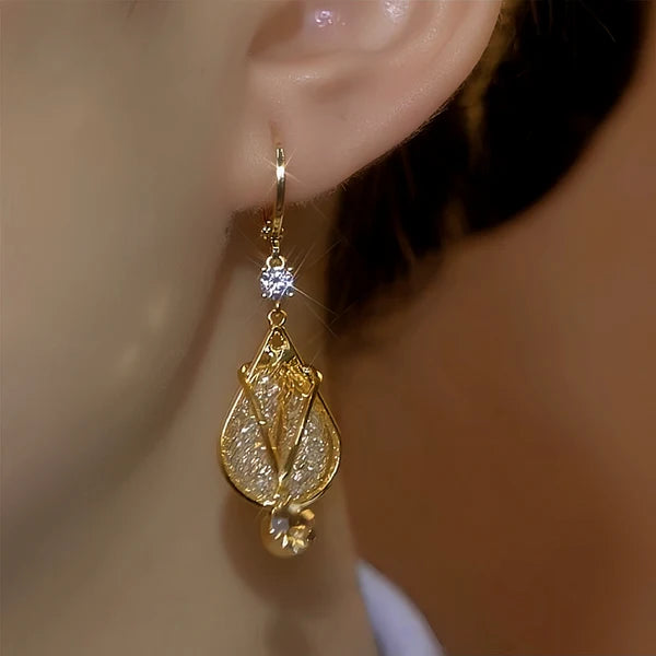 14-carat gold-plated elegant zircon diamond mesh tulip earrings