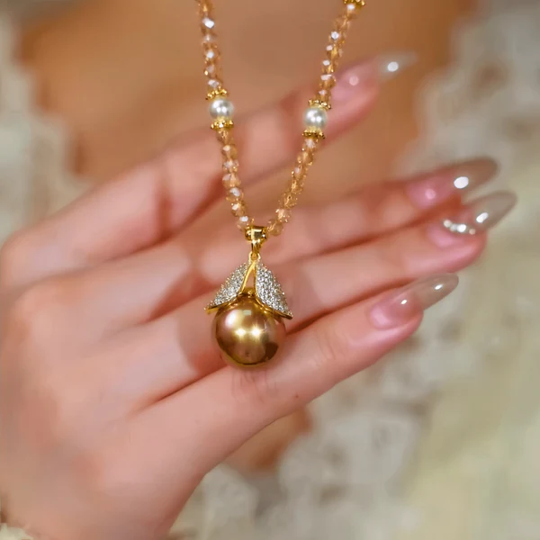 14K Gold-Plated Zircon Beads Leaf Necklace