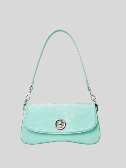 Stylish chain crossbody bag